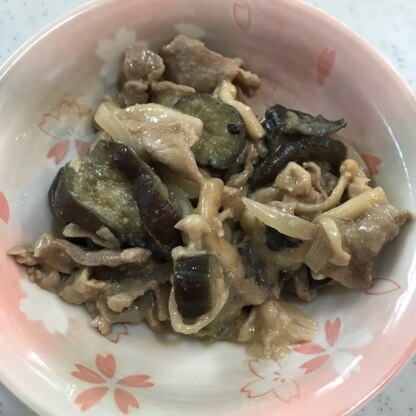 味噌だれの料理、焦がさないか心配で作らなかったのですが、茄子がセールだったので、作って見ました。結果、美味しくて家族にも大好評でした笑。ありがとうございました